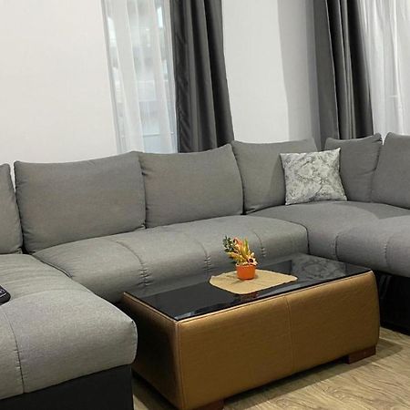 Mamaia North -Street Lotus Apartment Ngoại thất bức ảnh